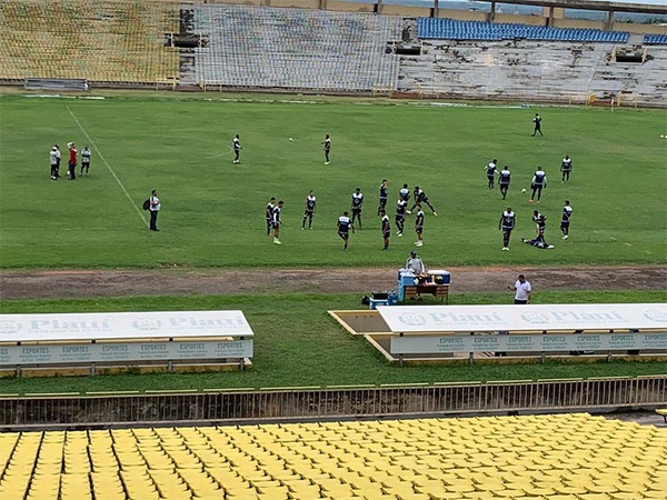 Altos faz treino secreto antes da estreia na Copa do Nordeste