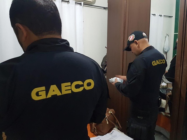 Gaeco: ex-prefeito, servidores e empresário são alvo de operação contra fraude