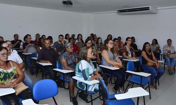 Planifica SUS capacita profissionais da Atenção Básica em Floriano