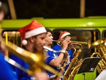 Concertos Natalinos levam 32 atrações aos terminais de integração nesta semana