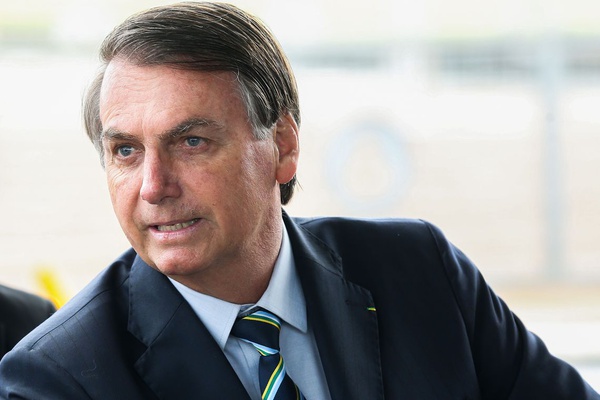 E agradece o apoio de militares, população, Legislativo e Judiciário