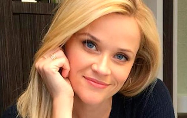 Reese Witherspoon tenta convencer Robert Downey Jr. para projeto