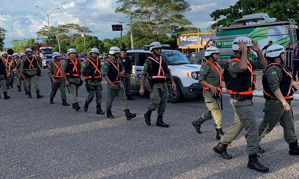 Retorno de 260 PMs às ruas e nomeação de agentes penitenciários