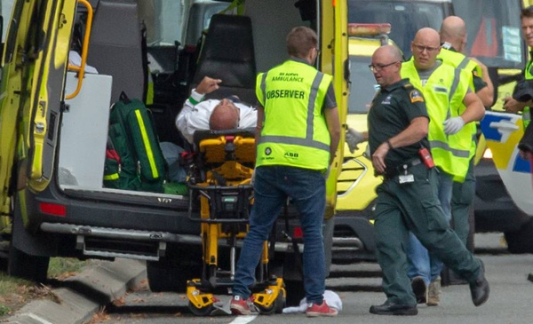 Ataques a duas mesquitas matam ao menos 49 na Nova Zelândia