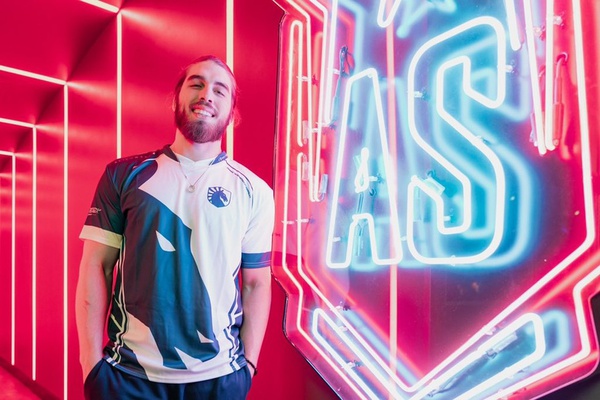 Rakin foi anunciado como streamer e reserva da Team Liquid no final de 2018