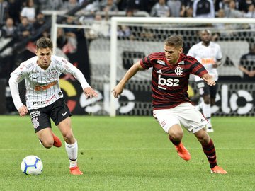 Cuellar marca Matheus Vital: volante e Rodrigo Caio foram os melhores em campo