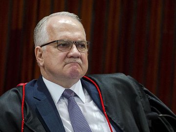 Fachin arquiva inquérito contra Maia e Calheiros