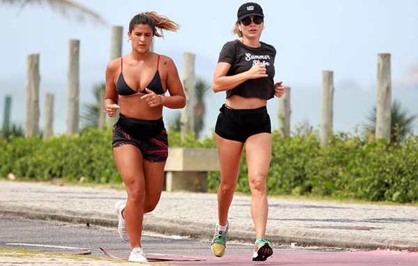 Flávia Alessandra e Giulia Costa malham juntas no Rio