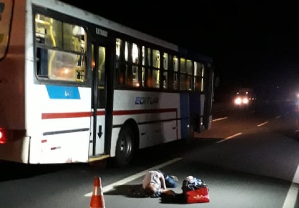 Suspeito teria errado mira e matado comparsa em ação criminosa dentro de ônibus