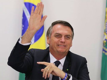 "Temos que respeitar a vontade popular", diz Bolsonaro sobre armas