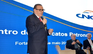 Valdeci Cavalcante apresenta painel no 35º Congresso Nacional de Sindicatos Empresariais