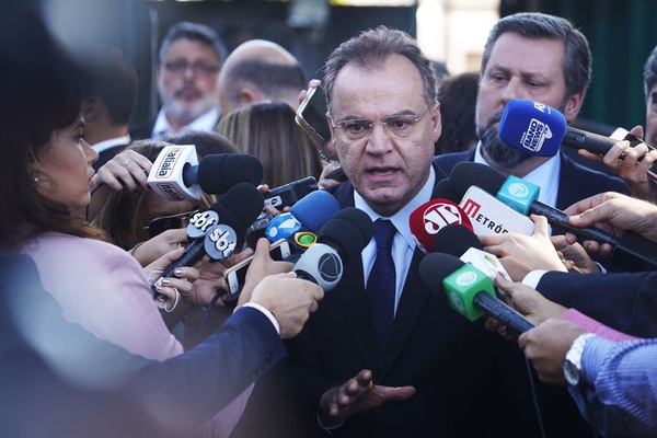 Relator da reforma da Previdência, deputado Samuel Moreira, diz que a grande preocupação é incluir os estados e municípios na reforma neste momento