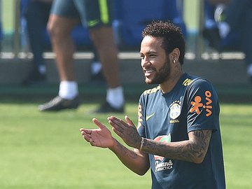 Tite testa formações e faz todo mundo entender plano de jogo da Seleção