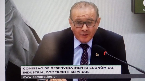 Valdeci Cavalcante participa de audiência na Câmara dos Deputados