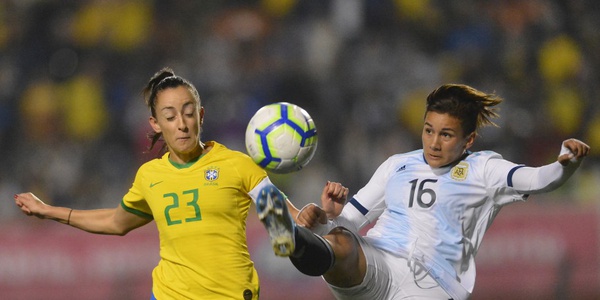 Brasil fez 5 a 0 em cima da Argentina no Pacaembu