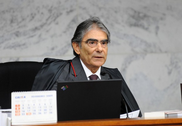 Carlos Augusto Ayres de Freitas Britto foi ministro do Supremo Tribunal Federal entre 2003 e 2012