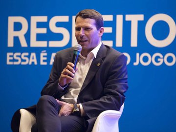 Leonardo Gaciba comentou o polêmico lance de São Paulo x Ceará