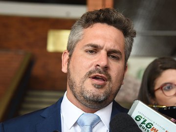 O deputado comandava a Fundação Hospitalar e deixou aliada política em seu lugar