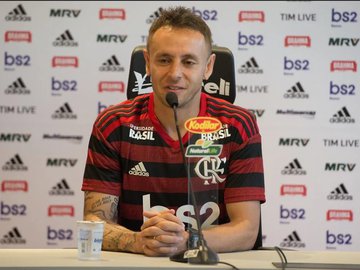 Rafinha pede para o Flamengo manter a cautela