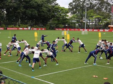 Treinador foi apresentado nessa sexta-feira