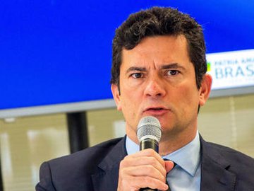 Moro, que teve sugestões barradas