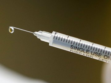 Governo prevê aquisição de 140 milhões de doses no primeiro semestre