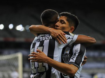 Keno e Savarino: os pontas titulares do Atlético-MG