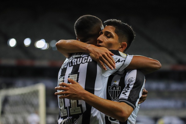 Keno e Savarino: os pontas titulares do Atlético-MG
