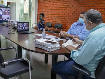 Ministério propõe que vacina da Covid-19 seja iniciada com idosos e profissionais de saúde