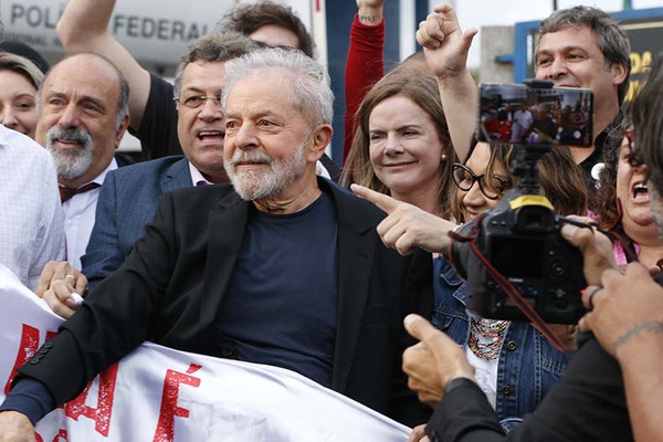 Justiça muda data de depoimento e Lula poderá ver o papa