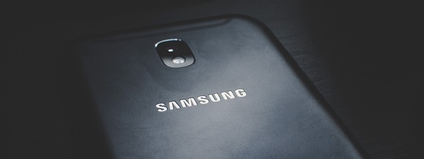 Samsung e Motorola suspendem fabricação de celulares no Brasil