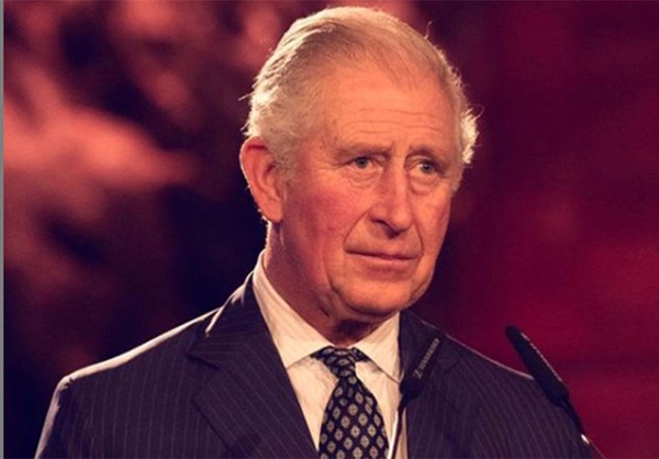 Coronavírus chega à realeza britânica: príncipe Charles testa positivo