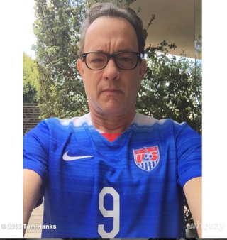 Pelo Instagram, Tom Hanks diz que está com coronavírus