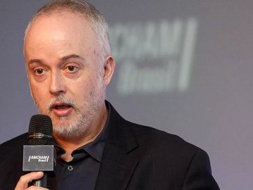 Carlos Fernando Lima avalia que a decisão de interferir politicamente na Polícia Federal é motivo para seu afastamento do cargo