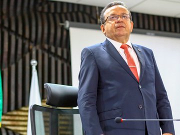 Presidente do TJ diz que Justiça não para e pede que população fique em casa