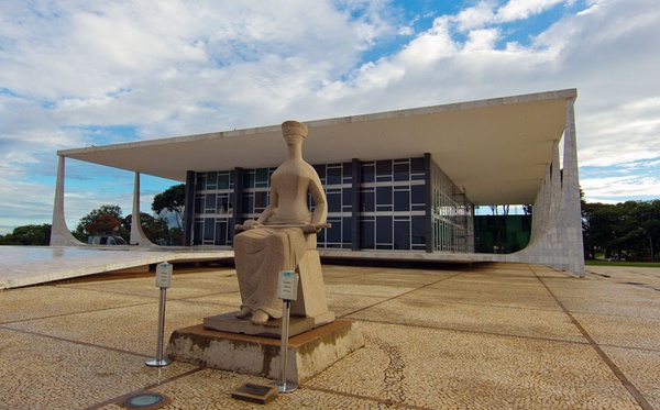 STF decide que Estados têm autonomia para regulamentar medidas de isolamento