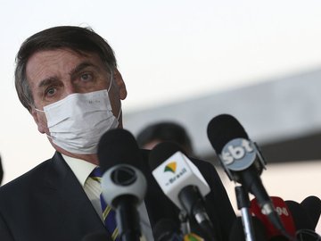 Ele disse que vai conversar com o ministro da Saúde sobre o assunto