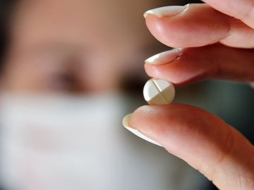 Pesquisa que invalidou cloroquina não apresenta argumentos, afirma OMS