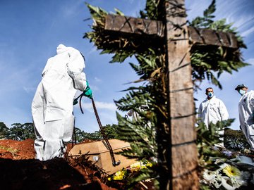 Brasil registra 1.057 mortes em dia em que ultrapassou a marca de 60 mil óbitos por covid