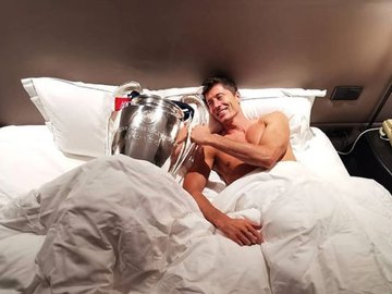 Redes sociais viram palco das comemorações do Bayern de Munique pela conquista do título europeu pela sexta vez depois do apito final da vitória sobre o PSG, em Lisboa