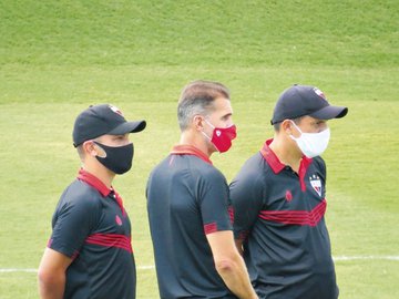 Vagner Mancini poderá escalar jogadores que haviam testado positivo, segundo a CBF