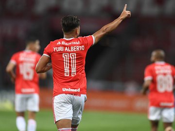 Colorado bate Fortaleza, enquanto Bragantino supera Ceará