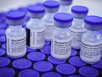 A maior parte das doses, 293.670, é da Pfizer