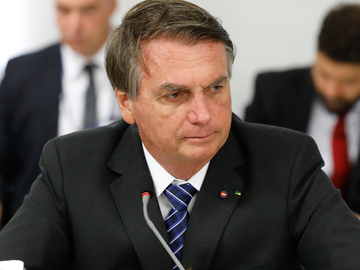 "Ache um cara melhor", diz Bolsonaro sobre problemas econômicos do Brasil