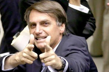 Bolsonaro diz querer paz, mas ameaça usar Forças Armadas pra conquistá-la