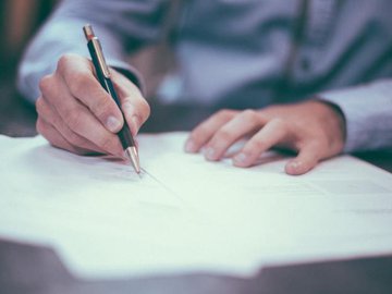 Cartórios já permitem reconhecer firma pela internet; veja como fazer
