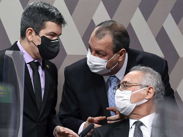 CPI da Covid ouve médico e paciente que denunciam Prevent Senior