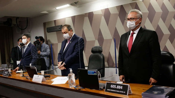 Senadores fizeram um minuto de silêncio no fim da sessão desta terça-feira, 26.