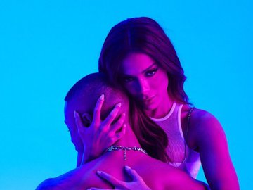 Anitta lança o clipe sensual de ‘Envolver’.