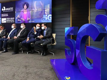 Operadora desiste de lote arrematado do 5G e é multada, segundo Anatel